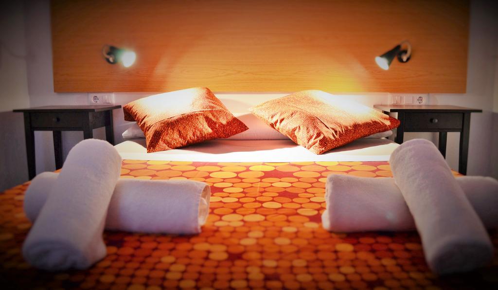 Mybedbcn Albergue Barcelona Habitación foto